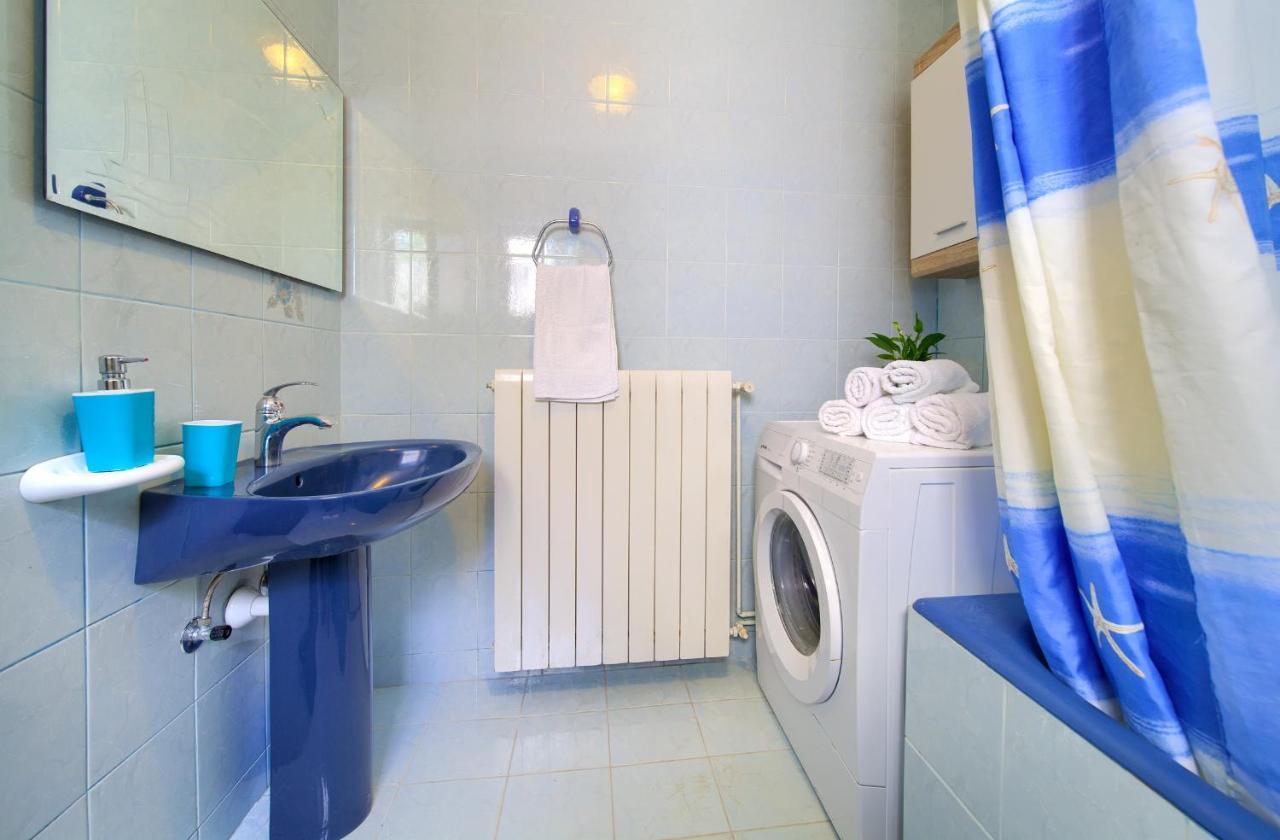 Apartman Mihael Malinska Exterior photo